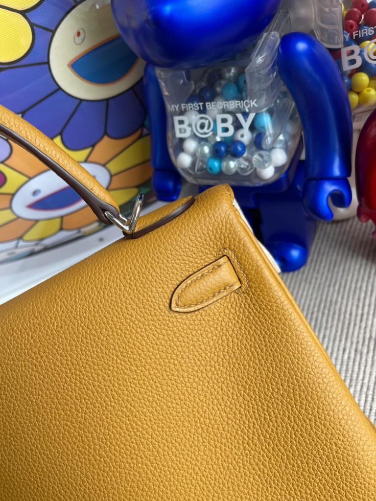 Hermès(爱马仕)Kelly 凯莉包 原厂小牛皮 togo 2S 芝麻色 Sesame 银扣 25cm 顶级手缝-拉尔森鳄鱼皮具定制 - 爱马仕包包官网 Hermès(爱马仕)Kelly 凯莉包 原厂小牛皮 togo 2S 芝麻色 Sesame 银扣 25cm 顶级手缝