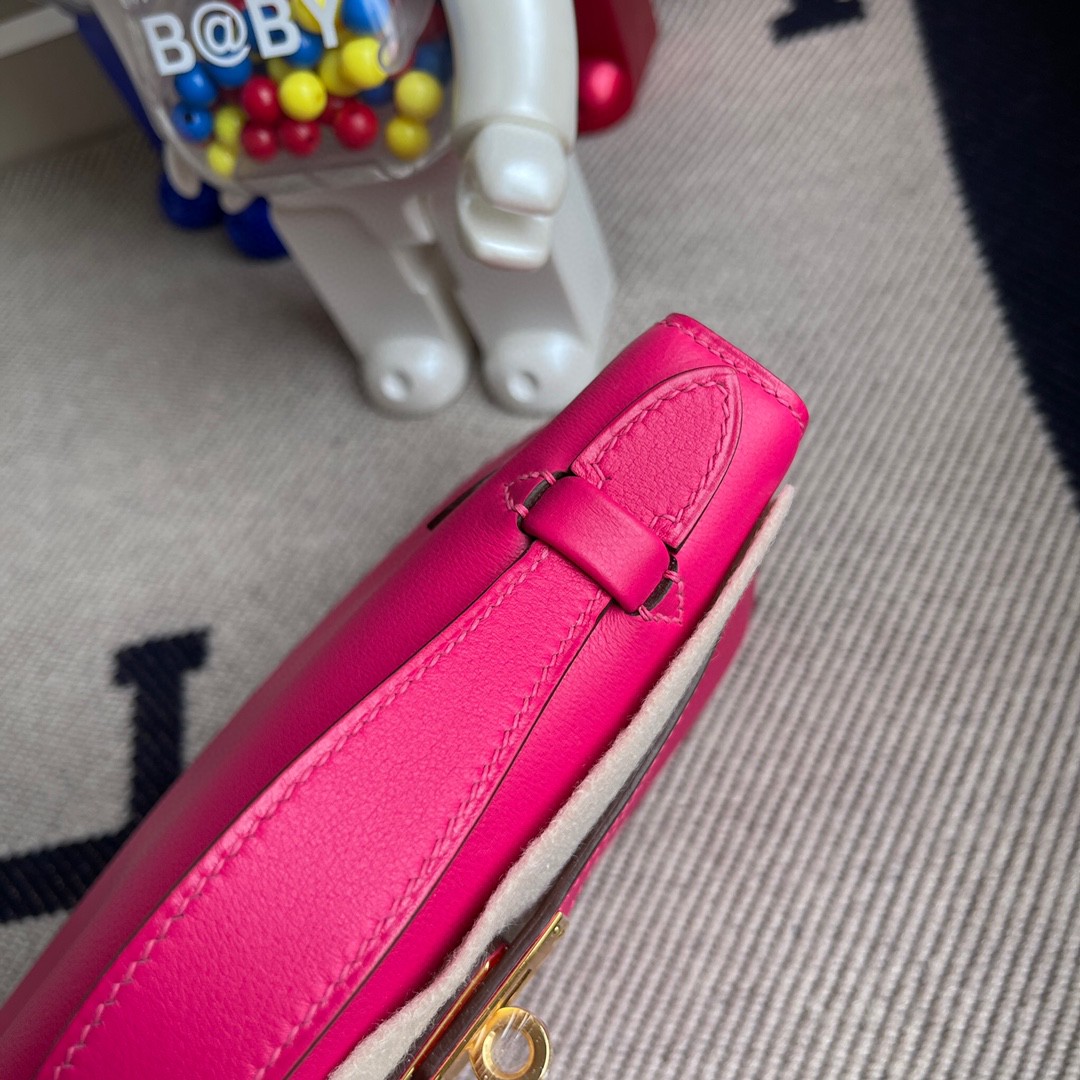 Hermès（爱马仕）最新色 Mini kelly pochette 墨西哥粉 Rose mexico Swift 金扣 22cm