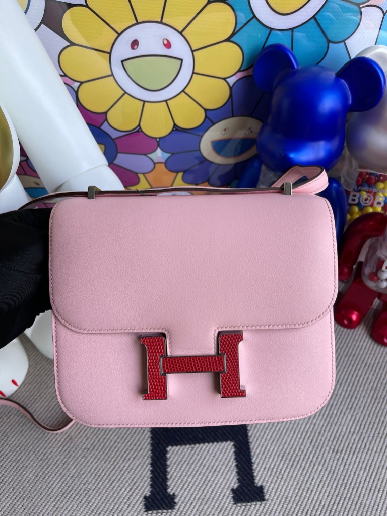 Hermès（爱马仕）Constance 空姐包 Swift 3Q粉 蜥蜴扣 银扣 18cm 顶级手缝 超美