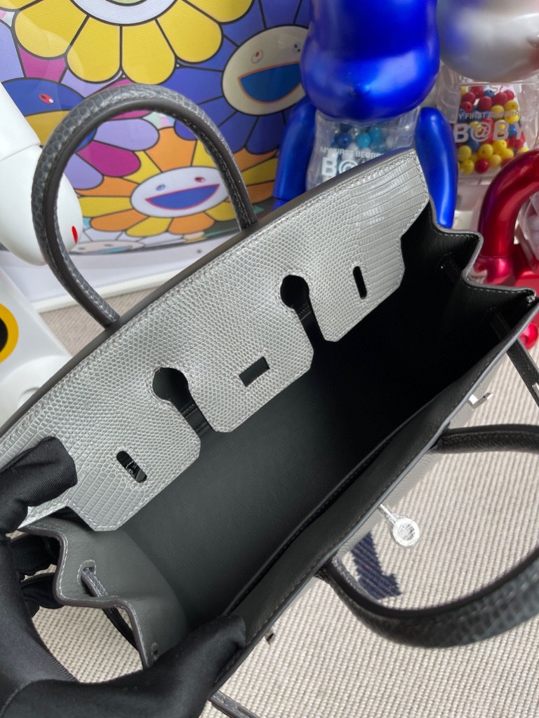 Hermès(爱马仕)Birkin 铂金包 Lizard 进口亮面蜥蜴 斑鸠灰 拼 锡器灰 银扣 25cm 顶级手缝-拉尔森鳄鱼皮具定制 - 爱马仕包包官网 Hermès(爱马仕)Birkin 铂金包 Lizard 进口亮面蜥蜴 斑鸠灰 拼 锡器灰 银扣 25cm 顶级手缝