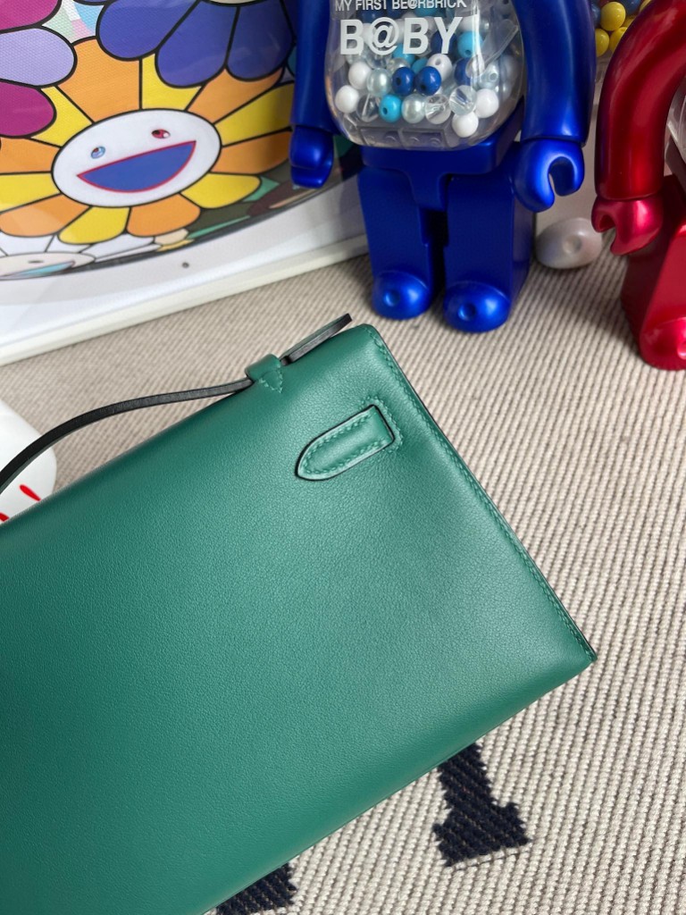 Hermès(爱马仕)Mini kelly pochette Swift Z6 孔雀绿 malachite 金扣 22cm 手拿包 晚宴包-拉尔森鳄鱼皮具定制 - 爱马仕包包官网 Hermès(爱马仕)Mini kelly pochette Swift Z6 孔雀绿 malachite 金扣 22cm 手拿包 晚宴包