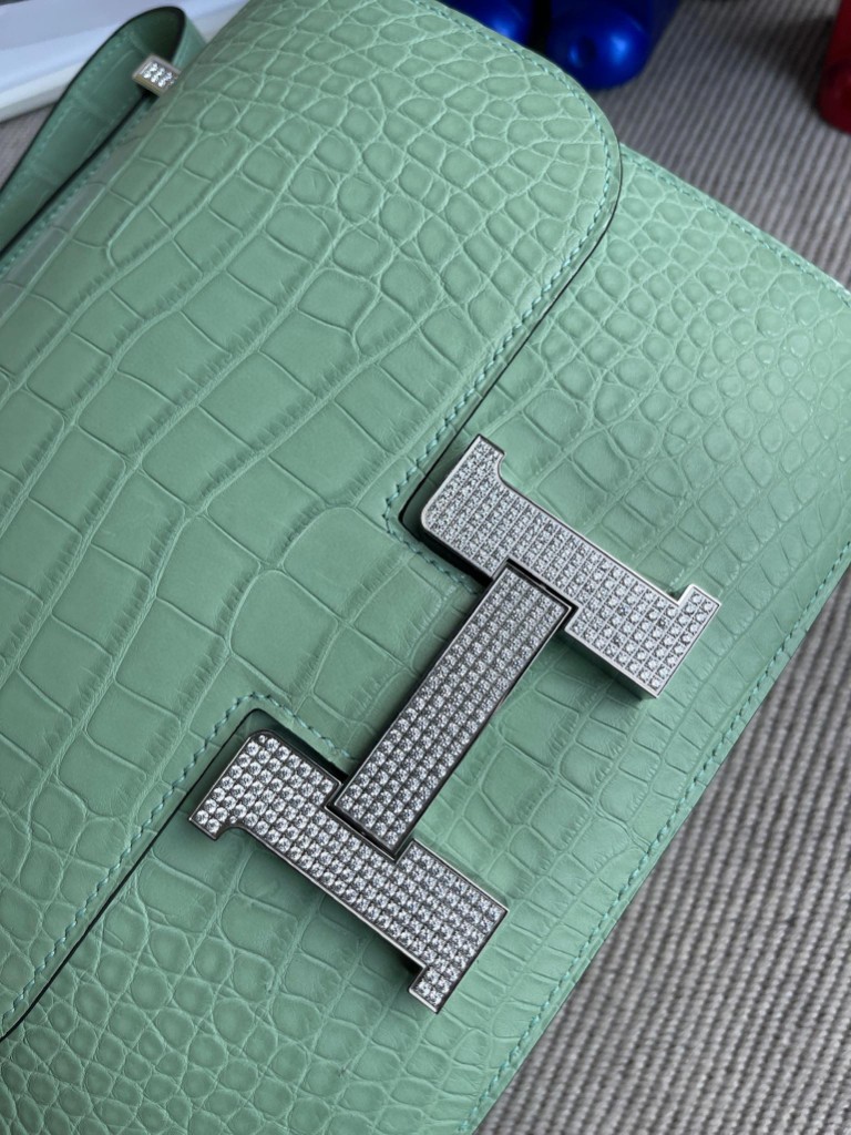 Hermès（爱马仕）Constance 空姐包 Alligator matt 雾面鳄鱼 6U 薄荷绿 钻扣 18cm 顶级手缝