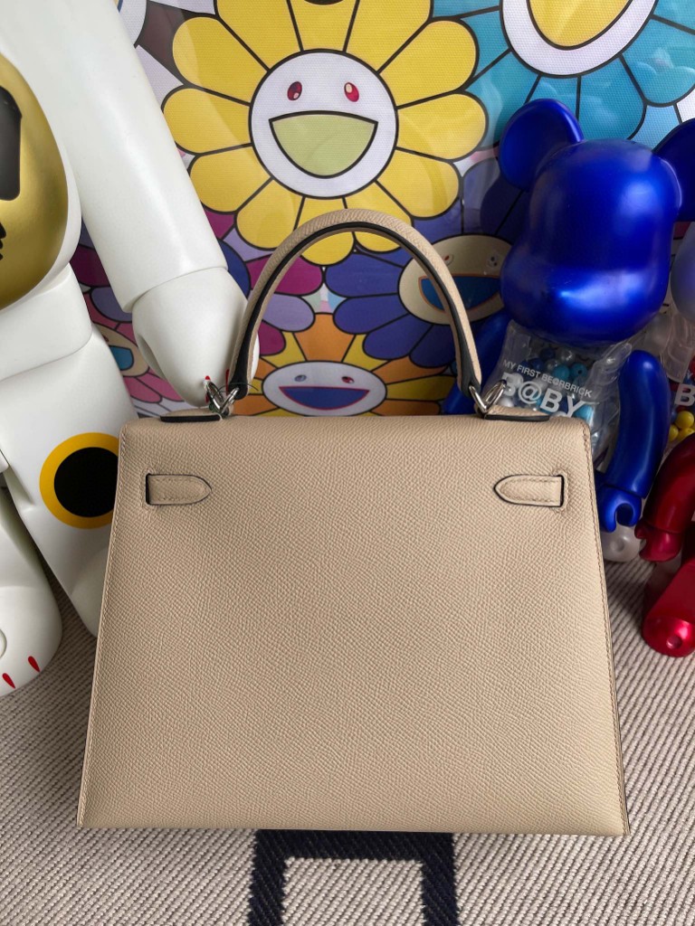 Hermès（爱马仕）Kelly 凯莉包 Epsom 原厂掌纹皮 S2 风衣灰 Trench 银扣 25cm 顶级手缝