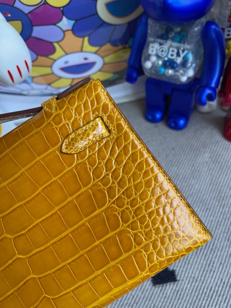 Hermès（爱马仕）Mini kelly pochette Alligator shiny 亮面鳄鱼 9D 琥珀黄 Ambre 金扣 22cm 顶级手缝
