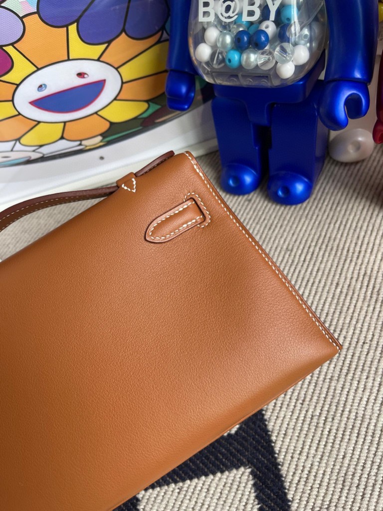 Hermès(爱马仕)Mini kelly pochette 22cm Swift ck37 金棕色 gold 金扣 手拿包 晚宴包-拉尔森鳄鱼皮具定制 - 爱马仕包包官网 Hermès(爱马仕)Mini kelly pochette 22cm Swift ck37 金棕色 gold 金扣 手拿包 晚宴包