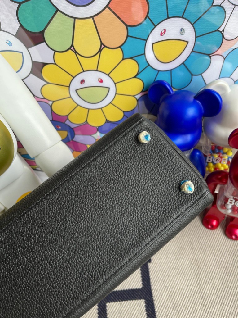 Hermès(爱马仕)Kelly 凯莉包 原厂小牛皮 Togo ck89 黑色 Noir 金扣 28cm 顶级手缝-拉尔森鳄鱼皮具定制 - 爱马仕包包官网 Hermès(爱马仕)Kelly 凯莉包 原厂小牛皮 Togo ck89 黑色 Noir 金扣 28cm 顶级手缝