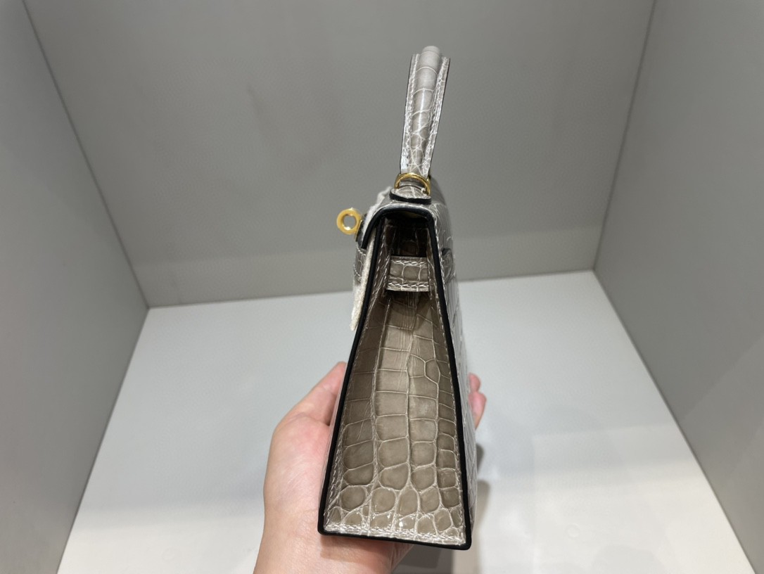 Hermès（爱马仕）Mini kelly ll Alligator shiny 亮面鳄鱼 ck81 斑鸠灰 金扣 顶级手缝 现货