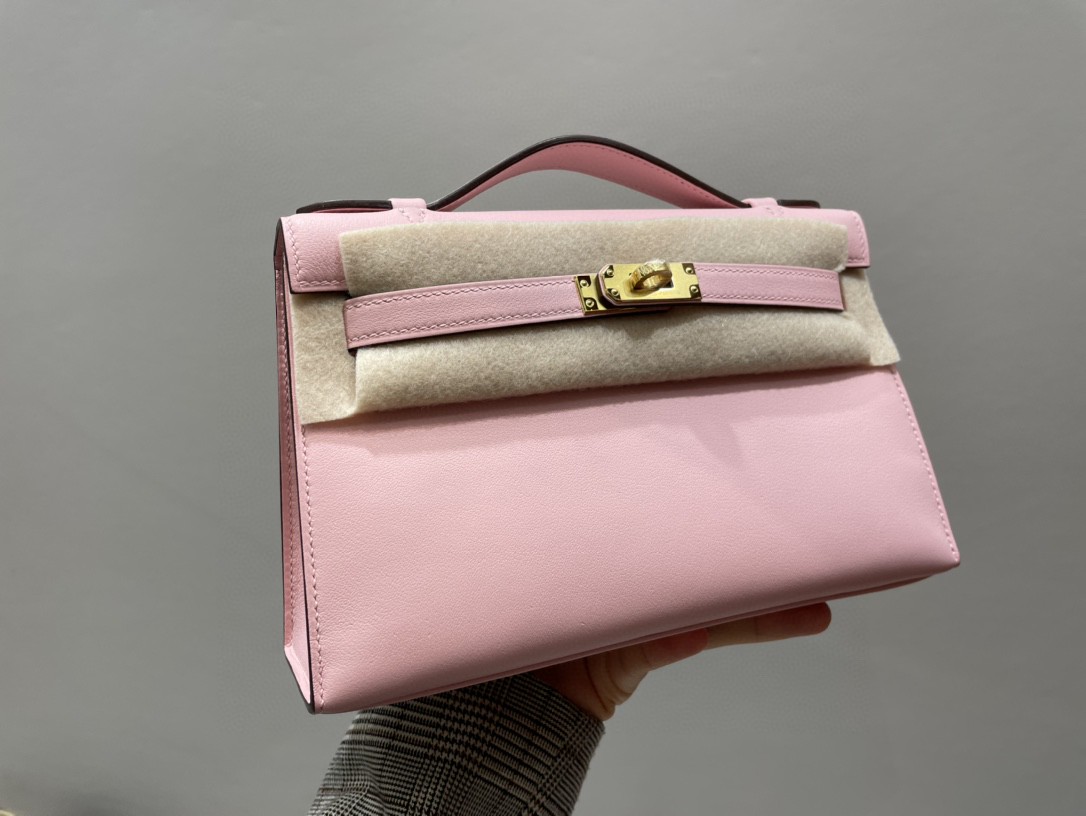 Hermès（爱马仕）Mini pochette Swift 3Q粉 芭比粉 金扣 22cm 手拿包 晚宴包