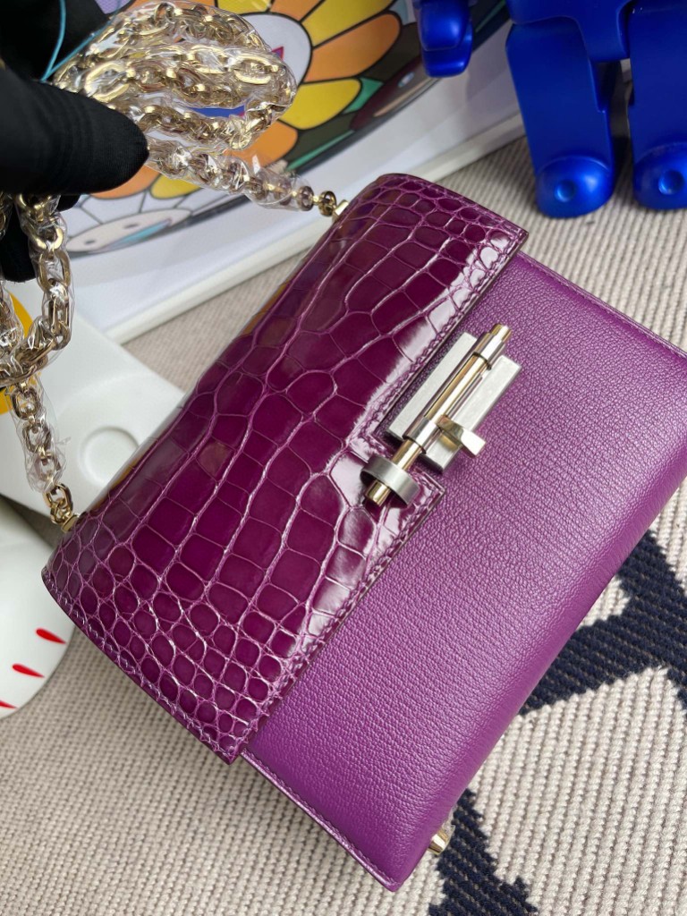 Hermès（爱马仕）Verrou 插销包 Chevre 海葵紫 拼 加仑紫 亮面鳄鱼 双拼扣 17cm