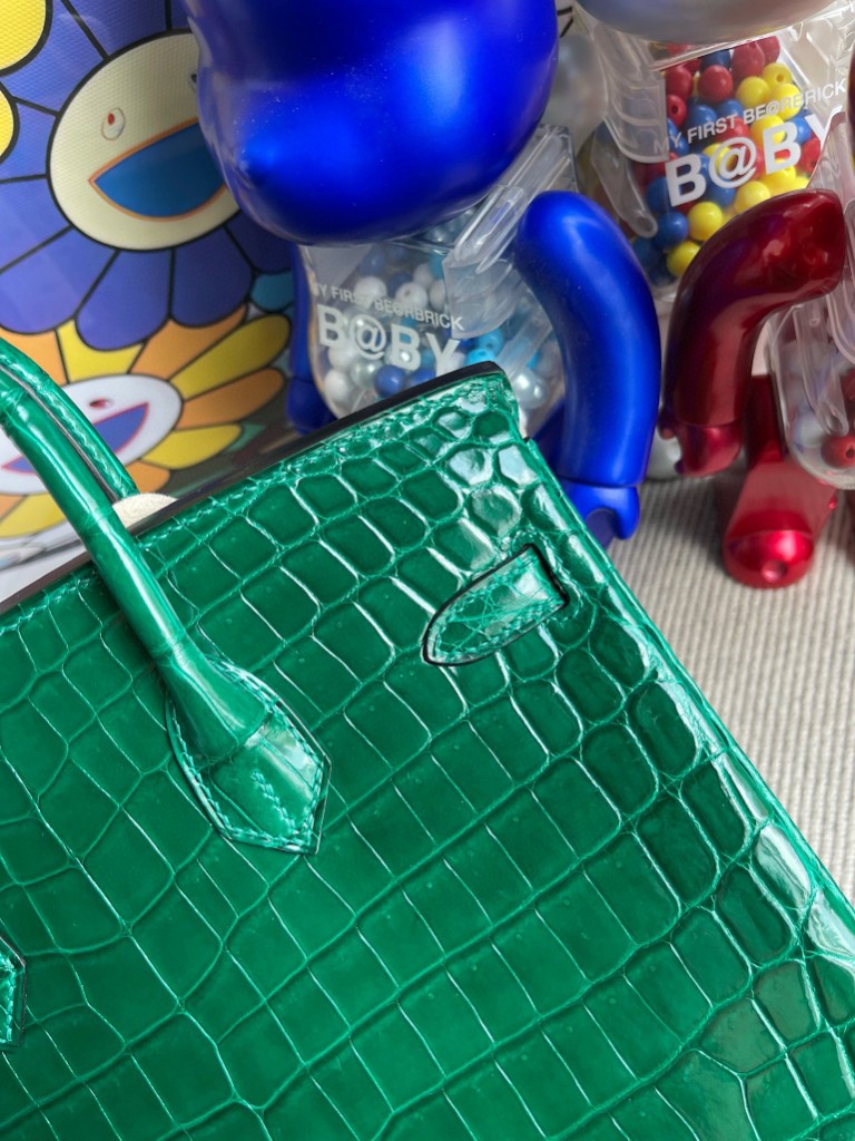 Hermès（爱马仕）Birkin 铂金包 Crocodile shiny 亮面鳄鱼 6Q翡翠绿 金扣 25cm 顶级手缝 定制