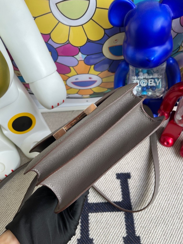 Hermès（爱马仕）Constance 空姐包 Epsom 原厂掌纹皮  M8 沥青灰 Gris ashpite 玫瑰金扣 18cm 顶级手缝