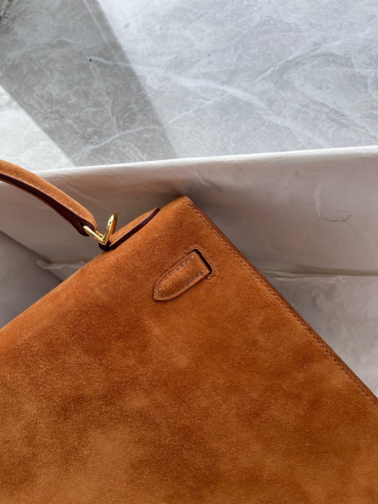 Hermès（爱马仕）Kelly 凯莉包 麂皮 ck37 金棕色 Gold 金扣 25cm 顶级手缝 现货
