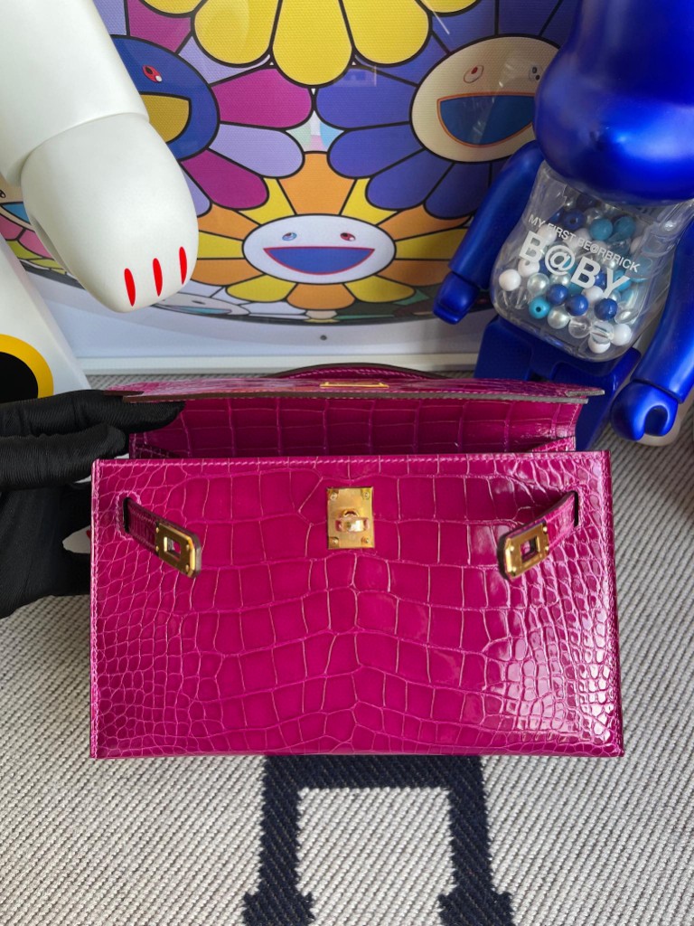 Hermès（爱马仕）Mini kelly pochette Alligator shiny 亮面鳄鱼 J5 天方夜谭粉紫 金扣 22cm