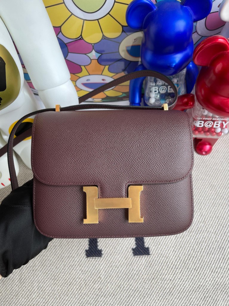 Hermès（爱马仕）Constance 空姐包 Epsom 原厂掌纹皮 波尔多酒红 Bordeaux 金扣 18cm