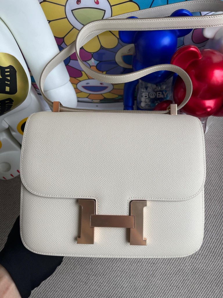 Hermès（爱马仕）Constance 空姐包 Epsom 原厂掌纹皮 ck10 奶昔白 内拼 锡器灰 玫瑰金扣 马蹄印 24cm