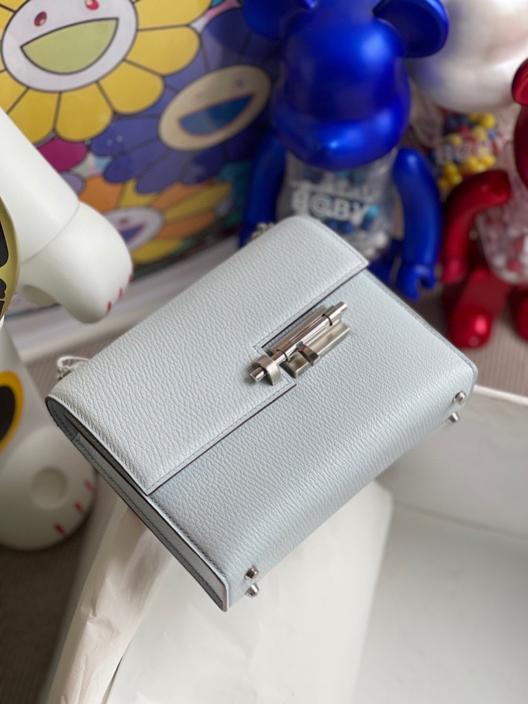 Hermès（爱马仕）Verrou 插销包 Chevre T0 雾蓝色 银扣 17cm 顶级手缝