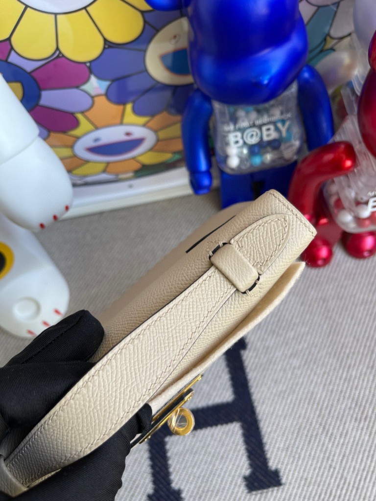 Hermès（爱马仕）Mini kelly pochette Epsom 原厂掌纹皮 S2 风衣灰 Trench 金扣 22cm 顶级手缝 手拿包