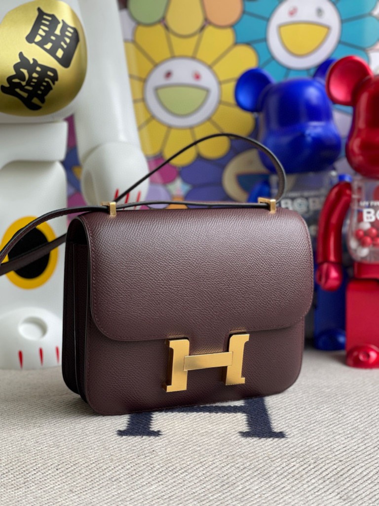 Hermès（爱马仕）Constance 空姐包 Epsom 原厂掌纹皮 波尔多酒红 Bordeaux 金扣 18cm