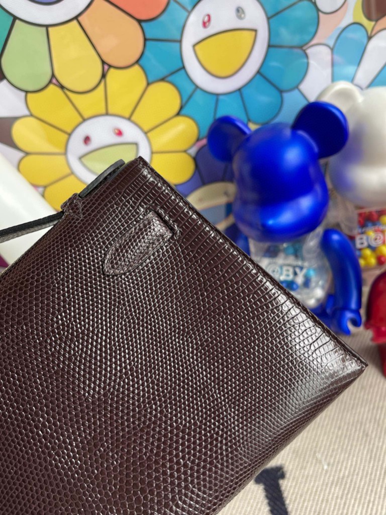 Hermès（爱马仕）kelly pochette Lizard 进口亮面蜥蜴 巧克力色 金扣 22cm 手拿包 晚宴包