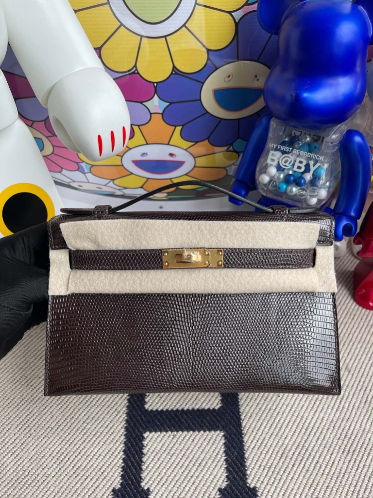 Hermès（爱马仕）kelly pochette Lizard 进口亮面蜥蜴 巧克力色 金扣 22cm 手拿包 晚宴包
