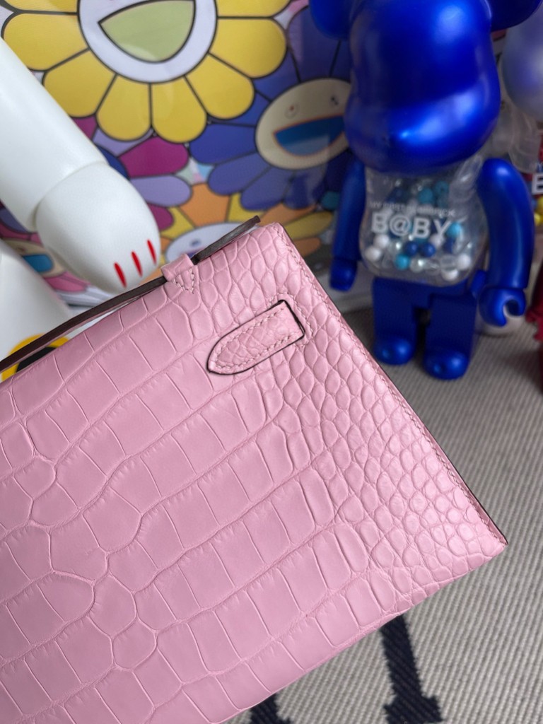 Hermès（爱马仕）Mini kelly pochette alligator matt 雾面鳄鱼 3Q粉 金扣 22cm 顶级手缝 手拿包 晚宴包
