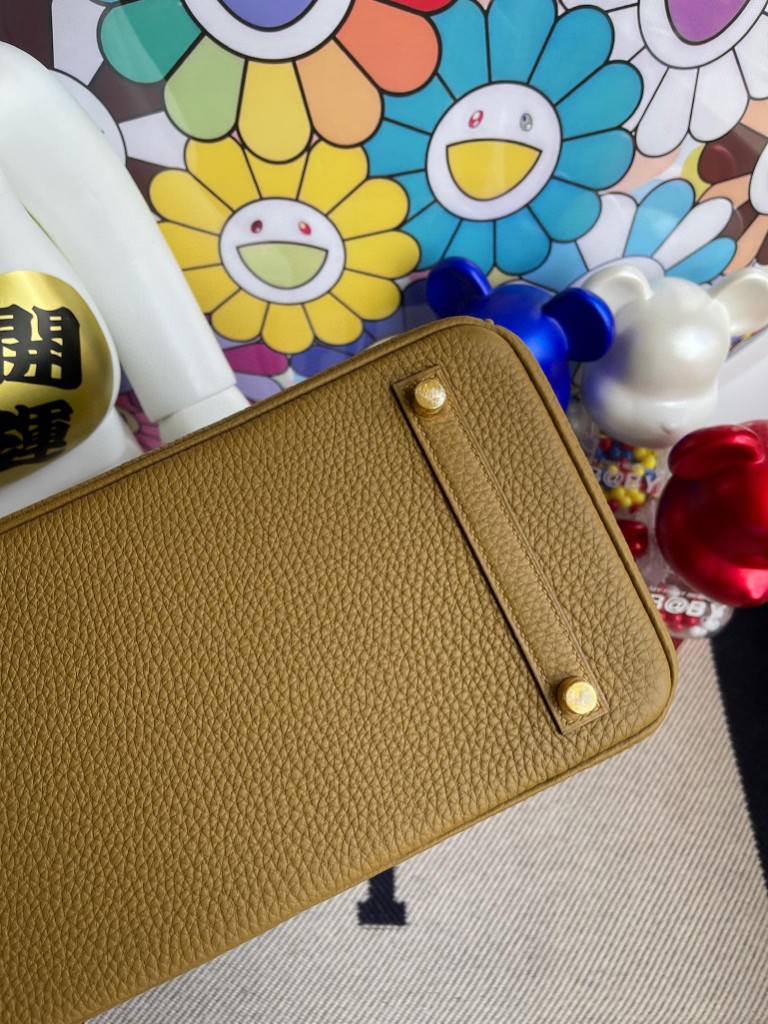 Hermès(爱马仕)Birkin 铂金包 原厂小牛皮 togo 8U 铜金色 金扣 30cm 顶级手缝-拉尔森鳄鱼皮具定制 - 爱马仕包包官网 Hermès(爱马仕)Birkin 铂金包 原厂小牛皮 togo 8U 铜金色 金扣 30cm 顶级手缝