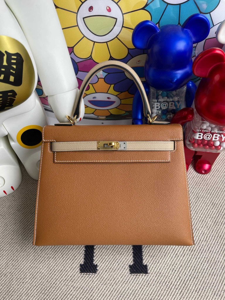 Hermès（爱马仕）Kelly 凯莉包 Epsom 原厂掌纹皮 ck37 金棕色 拼 S2 风衣灰 金扣 25cm 马蹄印 顶级手缝