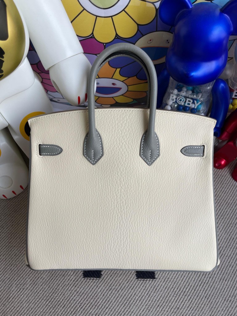 Hermès（爱马仕）Birkin 铂金包 Chevre 山羊皮 奶白 拼 杏绿色 磨砂银扣 马蹄印 25cm 顶级手缝