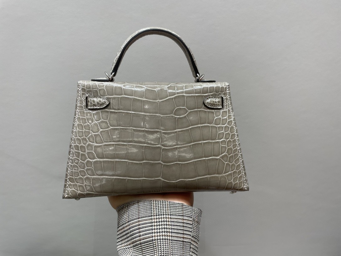 Hermès（爱马仕）Mini kelly ll Alligator shiny 亮面鳄鱼 ck81 斑鸠灰 银扣 顶级手缝 现货