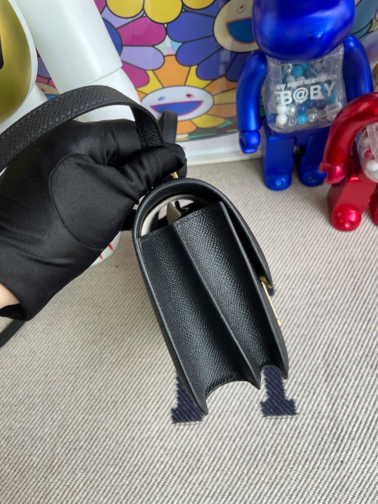 Hermès（爱马仕）Constance 空姐包 Epsom 原厂掌纹皮 ck89 黑色 Noir 金扣 18cm 顶级手缝
