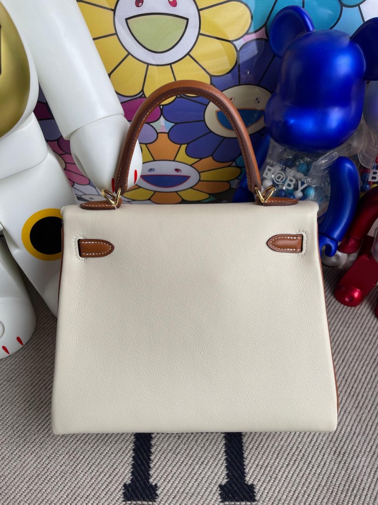 Hermès（爱马仕）Kelly 凯莉包 Swift ck10 奶昔白 拼 金棕色 25cm 金扣 马蹄印 顶级手缝