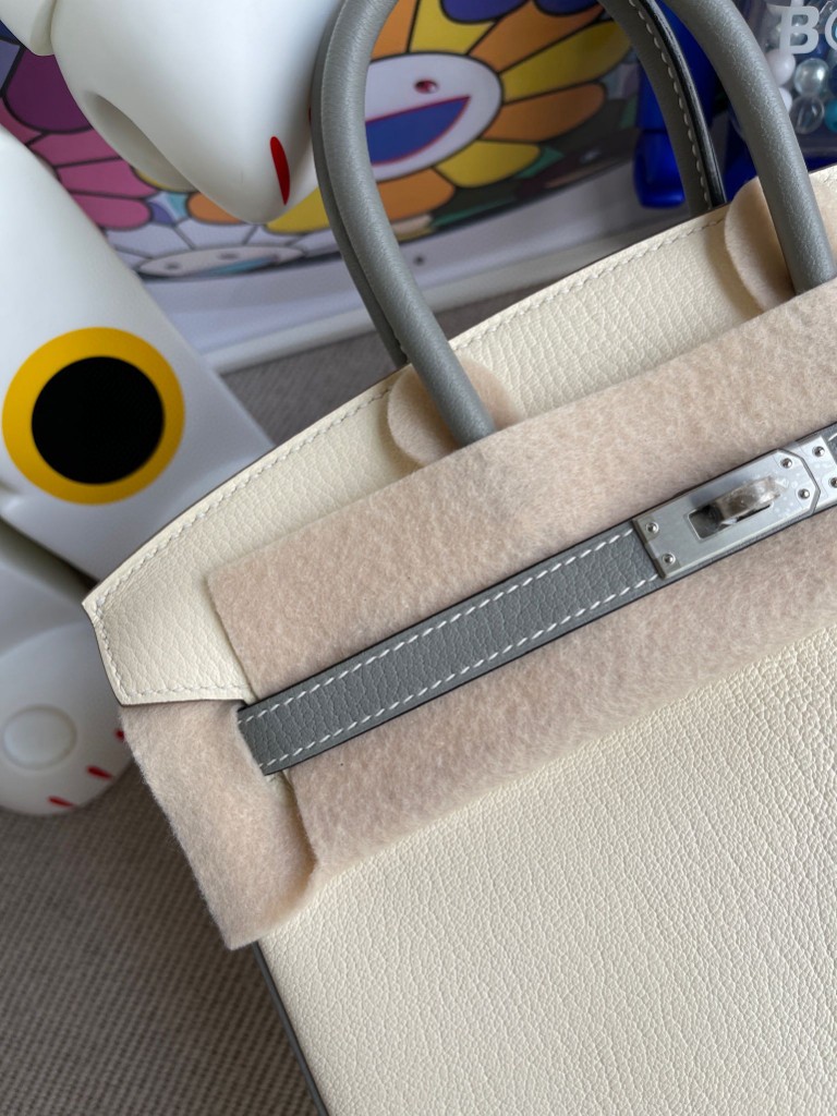 Hermès（爱马仕）Birkin 铂金包 Chevre 山羊皮 奶白 拼 杏绿色 磨砂银扣 马蹄印 25cm 顶级手缝