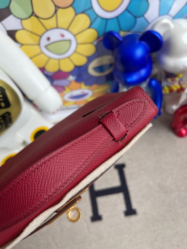 Hermès（爱马仕）Mini pochette Epsom 原厂掌纹皮 k1 石榴红 金扣 22cm 手拿包 晚宴包