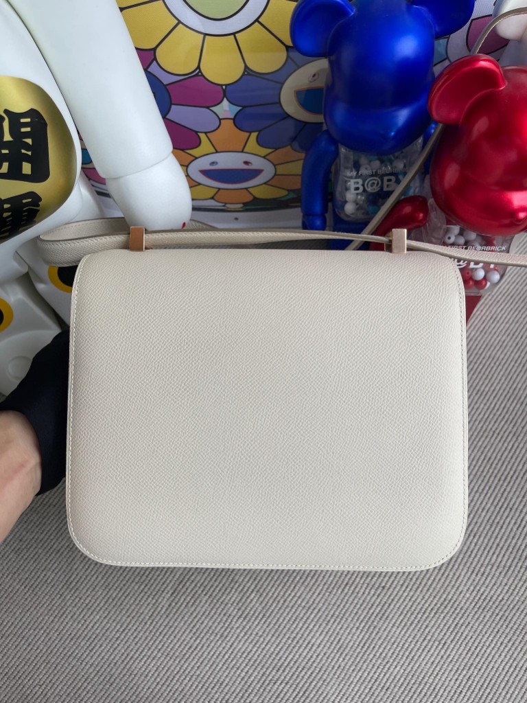 Hermès（爱马仕）Constance 空姐包 Epsom 原厂掌纹皮 ck10 奶昔白 内拼 锡器灰 玫瑰金扣 马蹄印 24cm