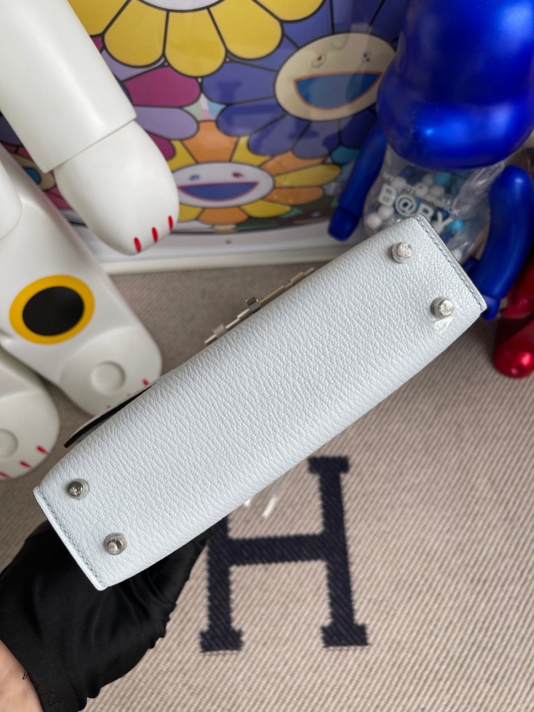 Hermès（爱马仕）Verrou 插销包 Chevre T0 雾蓝色 银扣 17cm 顶级手缝