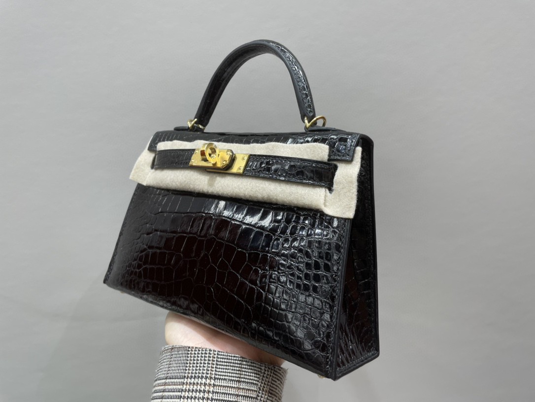 Hermès（爱马仕）Mini kelly ll Alligator shiny 亮面鳄鱼 ck89 黑色 Noir 金扣 顶级手缝 现货