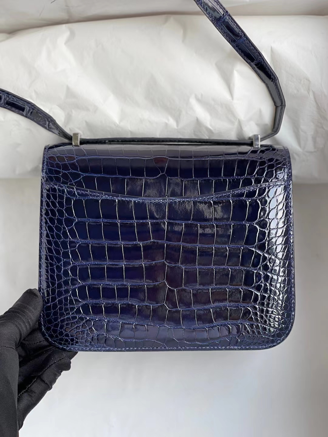 Hermès（爱马仕）Constance 康斯坦斯 亮面美洲鳄 宝石蓝 珐琅扣 19cm 顶级工艺 全手工缝制