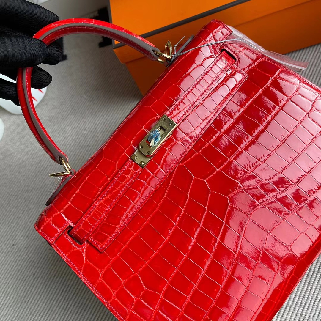 Hermès（爱马仕）Kelly 凯莉包 亮面尼罗鳄 ck95 法拉利红 金扣 25cm