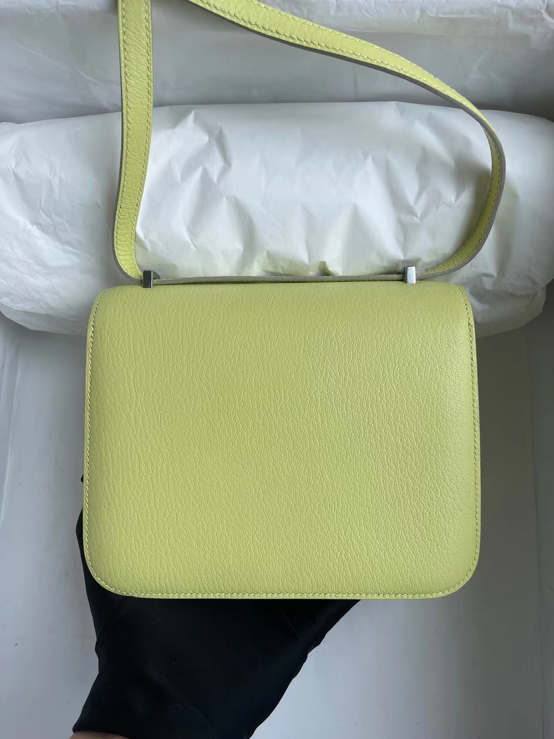 Hermès（爱马仕）Constance 空姐包 Chevre 进口山羊皮 R9 嫩芽黄 银扣 19cm