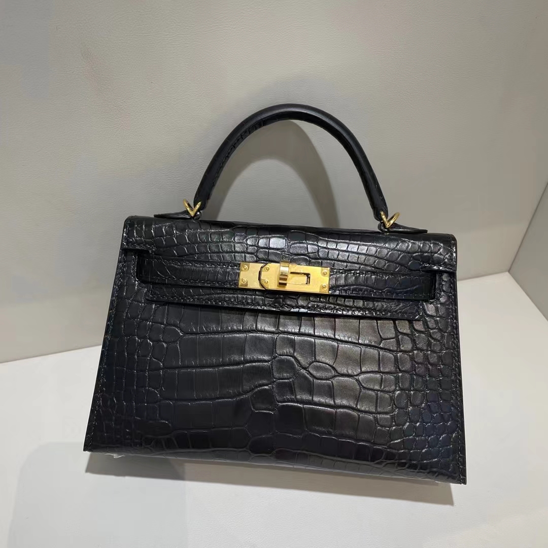 Hermès（爱马仕）Kelly Mini Ⅱ 迷你凯莉 雾面美洲鳄鱼 Ck89 黑色 金扣 19cm