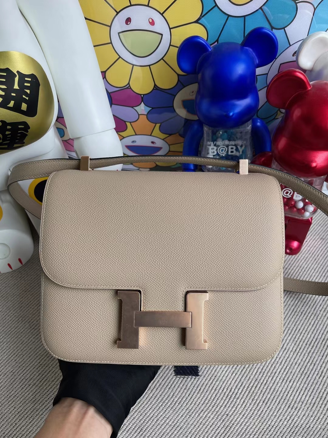 Hermès（爱马仕）Constance 空姐包 Epsom S2 风衣灰 内拼 杏色 玫瑰金扣 24cm