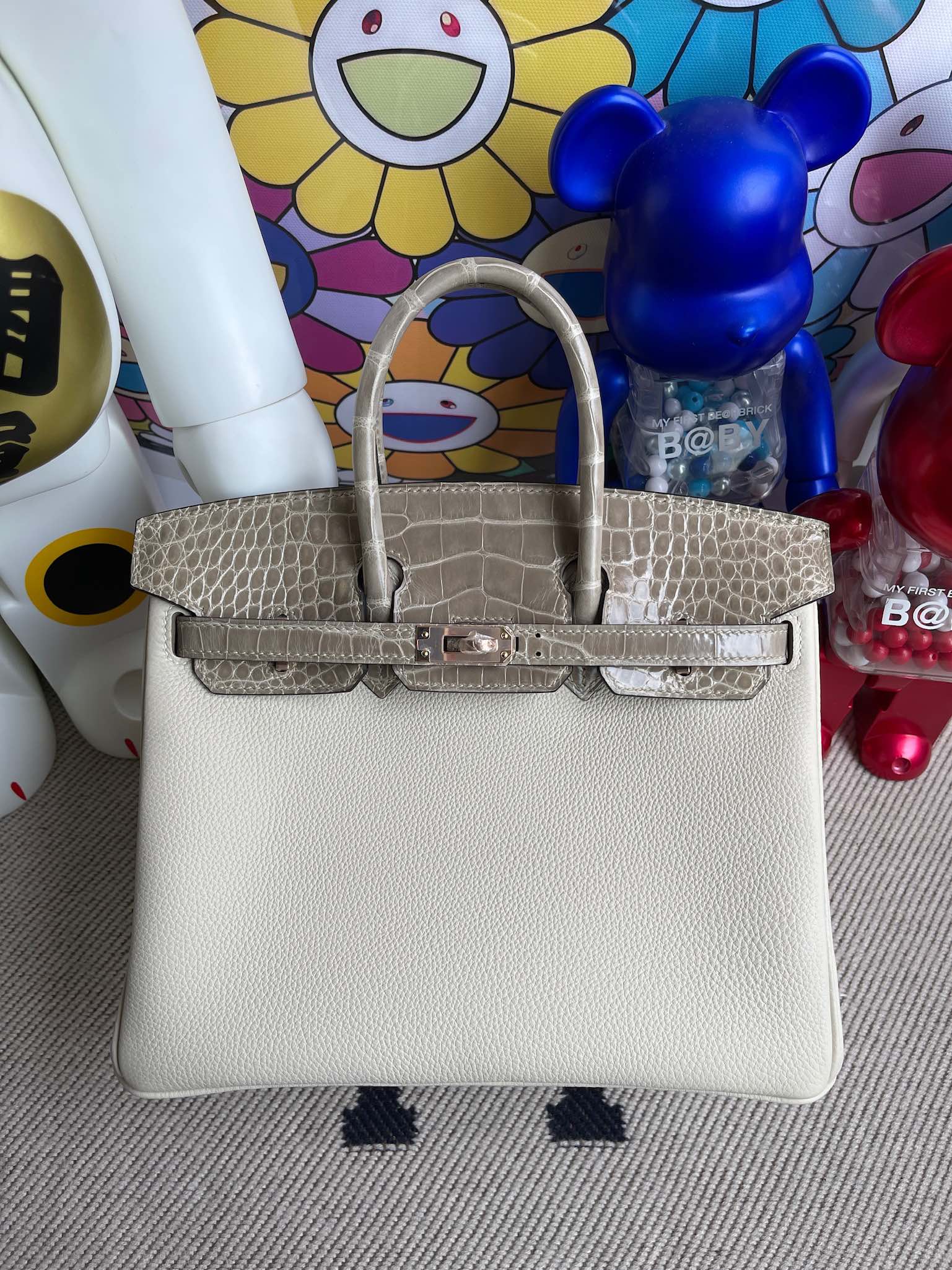 Hermès（爱马仕）Touch 系列 Birkin 铂金包 奶油白 拼 斑鸠灰 亮面鳄鱼 玫瑰金扣 25cm 顶级手缝