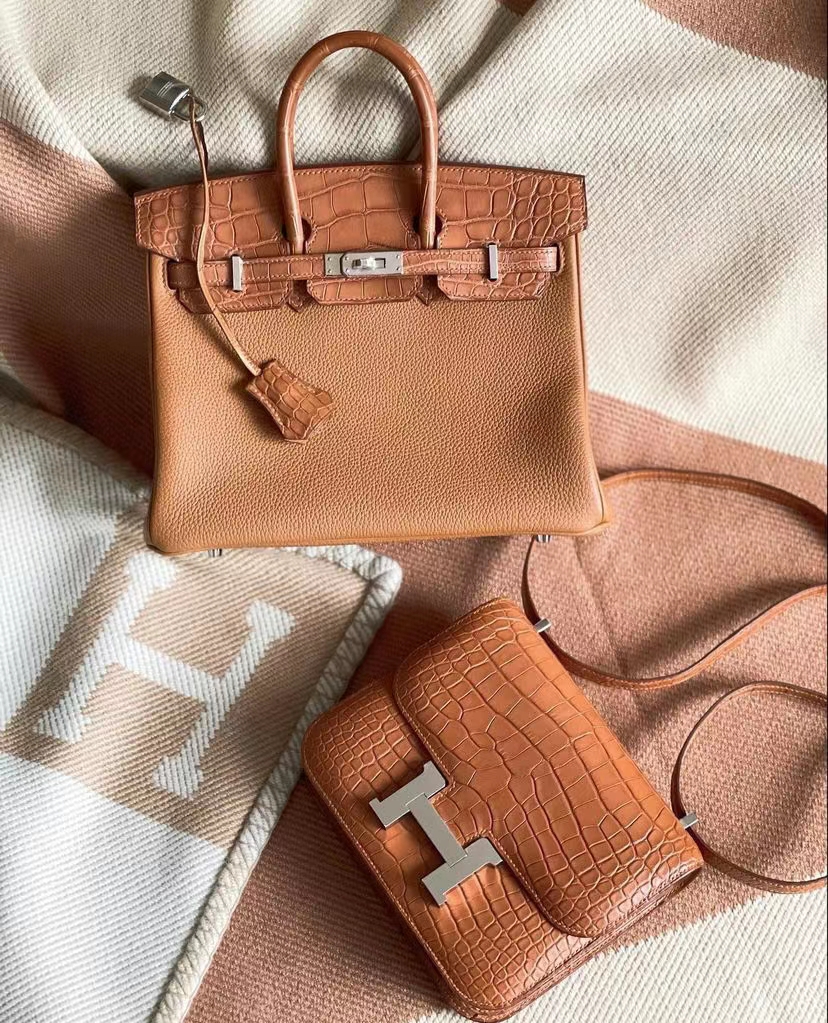 Hermès(爱马仕)Kelly 凯莉包 雾面美洲鳄鱼 ck37 金棕色 Gold 金扣 25cm-拉尔森鳄鱼皮具定制 - 爱马仕包包官网 Hermès(爱马仕)Kelly 凯莉包 雾面美洲鳄鱼 ck37 金棕色 Gold 金扣 25cm