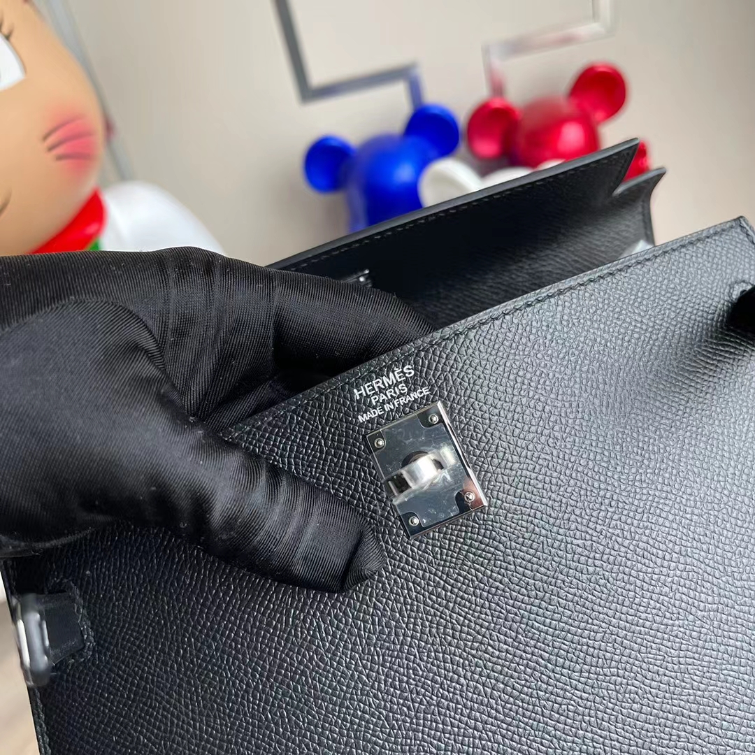 Hermès（爱马仕）Kelly 凯莉包 Epsom ck89 黑色 银扣 25cm