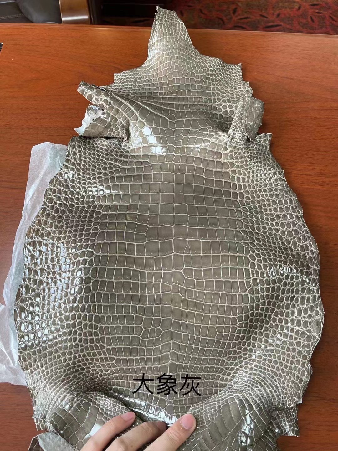 Hermès(爱马仕)新货 澳洲湾鳄皮 大象灰 可定制-拉尔森鳄鱼皮具定制 - 爱马仕包包官网 Hermès(爱马仕)新货 澳洲湾鳄皮 大象灰 可定制