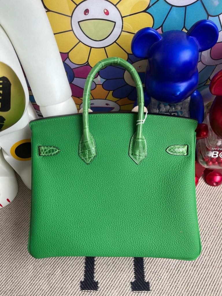 Hermès（爱马仕）Birkin Touch 系列 竹子绿 鳄鱼皮 银扣 25cm 顶级手缝