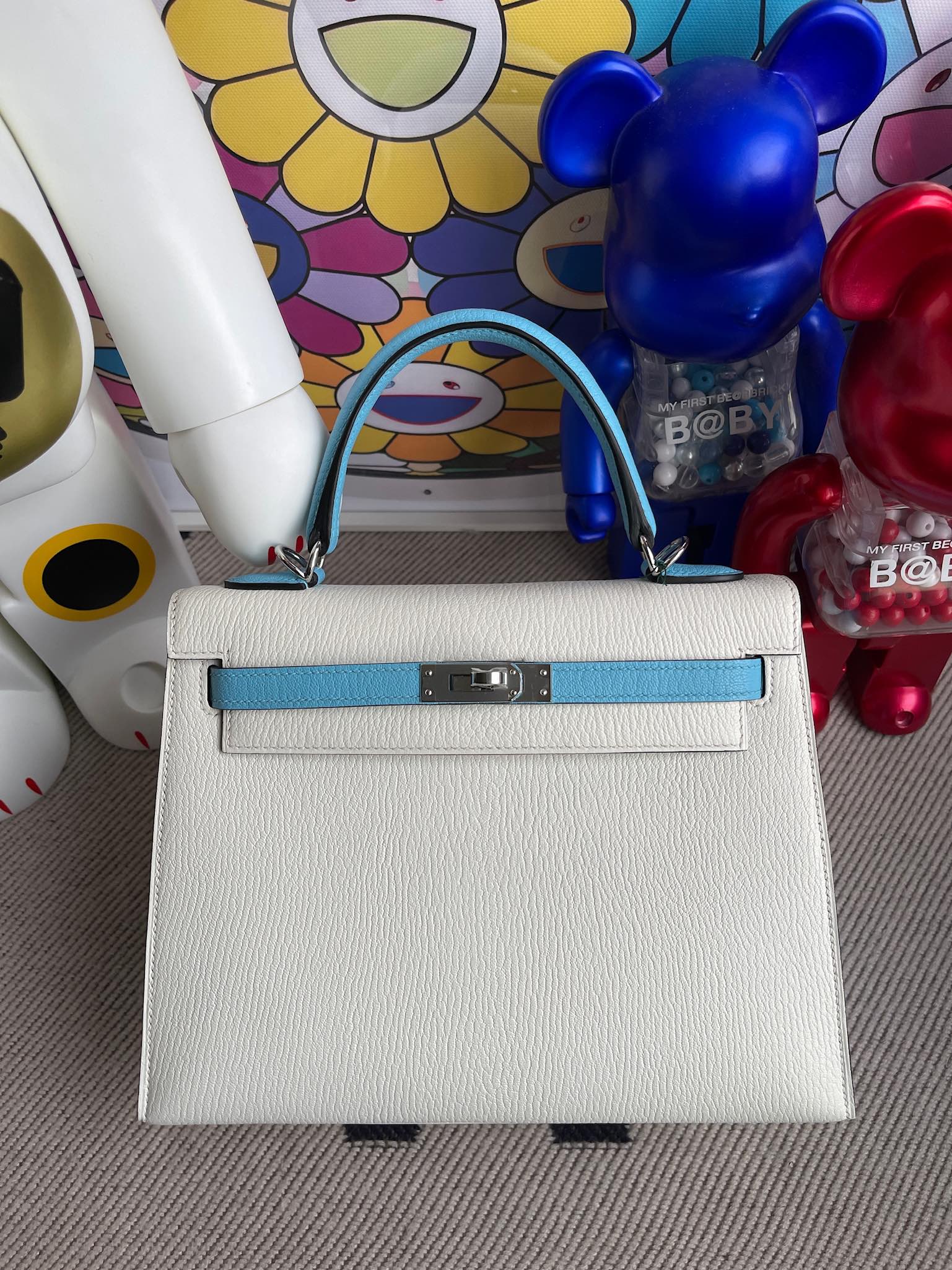 Hermès（爱马仕）Kelly 凯莉包 山羊皮 Chevre 纯白 拼 糖果蓝 银扣 马蹄印 25cm 定制