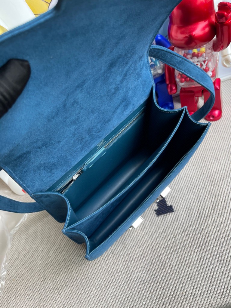 Hermès(爱马仕)Constance 康斯坦斯 麂皮 皇家蓝 银扣 24cm 顶级手缝-拉尔森鳄鱼皮具定制 - 爱马仕包包官网 Hermès(爱马仕)Constance 康斯坦斯 麂皮 皇家蓝 银扣 24cm 顶级手缝