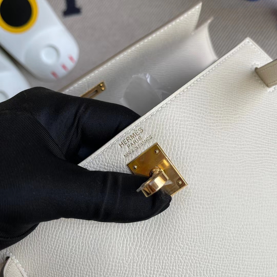 Hermès（爱马仕）Kelly 凯莉包 Epsom ck10 奶昔白 金扣 25cm