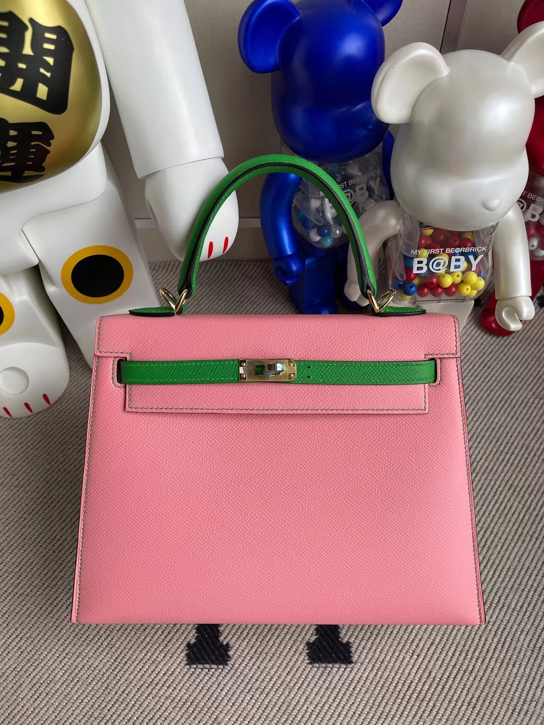 Hermès（爱马仕）Kelly 凯莉包 Epsom Hss 1Q 奶昔粉 拼 1K 竹子绿 金扣 25cm